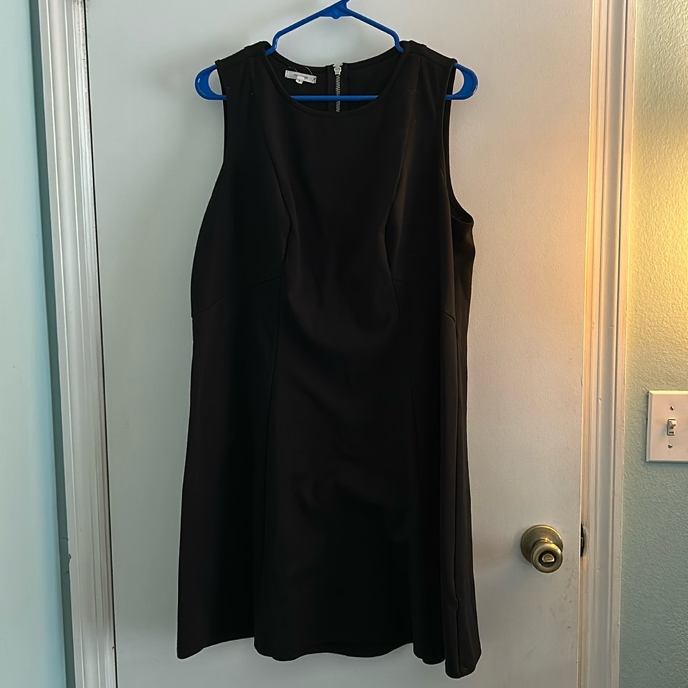 Maurice’s size 1 black zip up dress